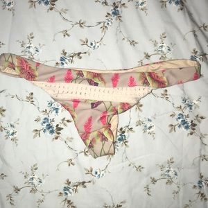 Acacia bottoms in vintage Hawaii. Petite! #acacia